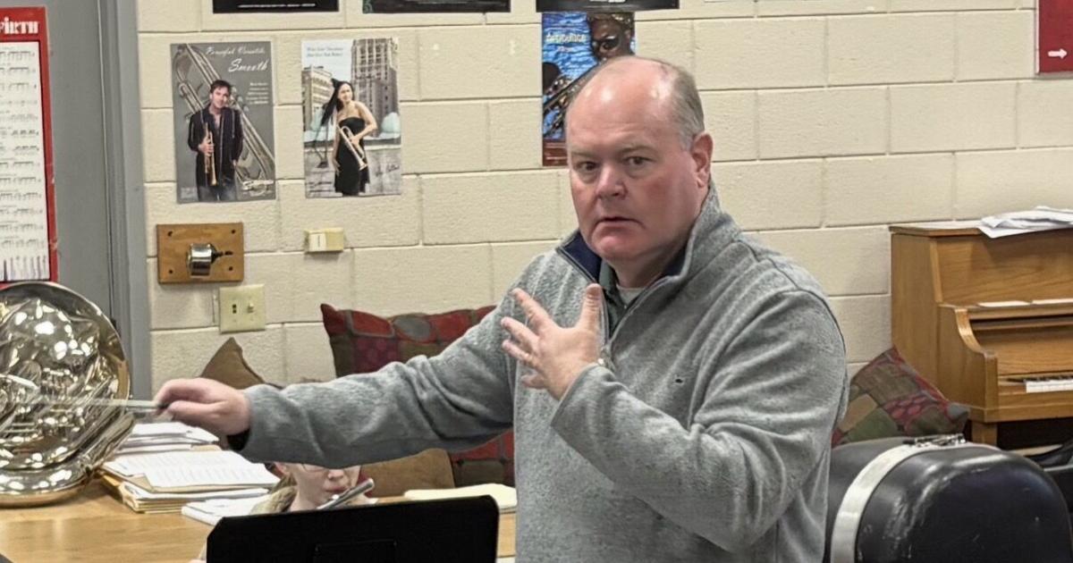 Marcus Rackley Band director instrumental in donation | Archives | thedigitalcourier.com