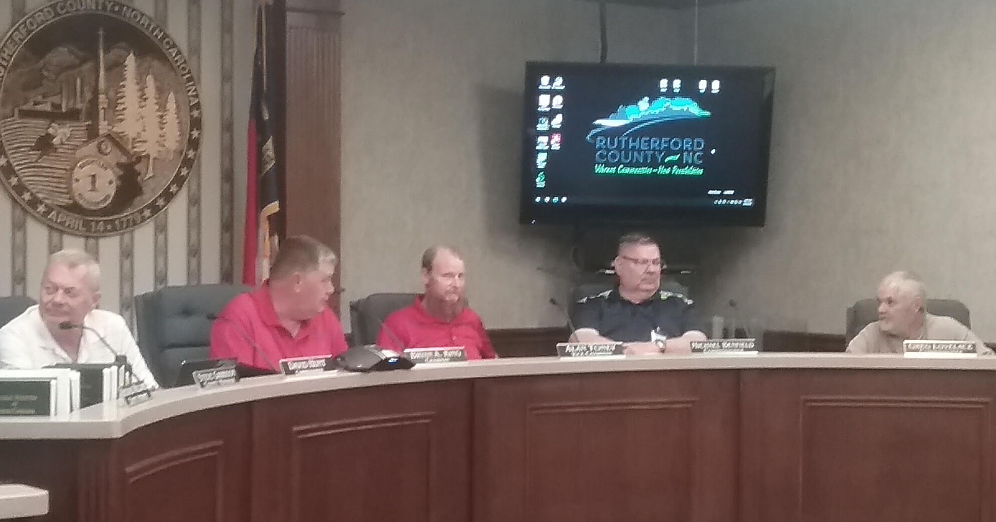 Commissioners Adopt Budget With Lone Dissenter | Archives ...