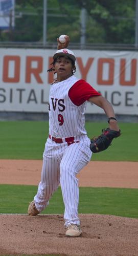 Cavaliers' bats fall silent in Game 1 loss