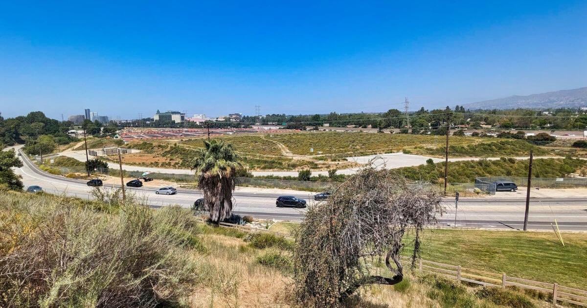 Plans take shape for new Griffith Park parkland above underground reservoirs Oct 21, 2026 1 min ago