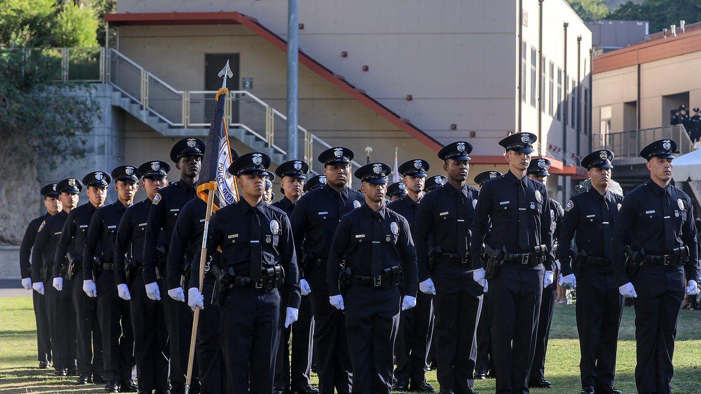 Commissioners settle on $450,000 salary for new police chief | News |  theeastsiderla.com