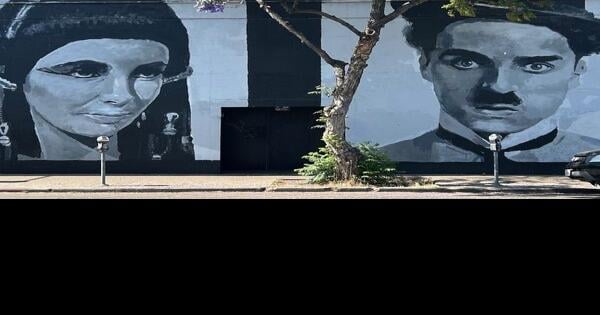 Cleopatra and Charlie Chaplin mural | | theeastsiderla.com