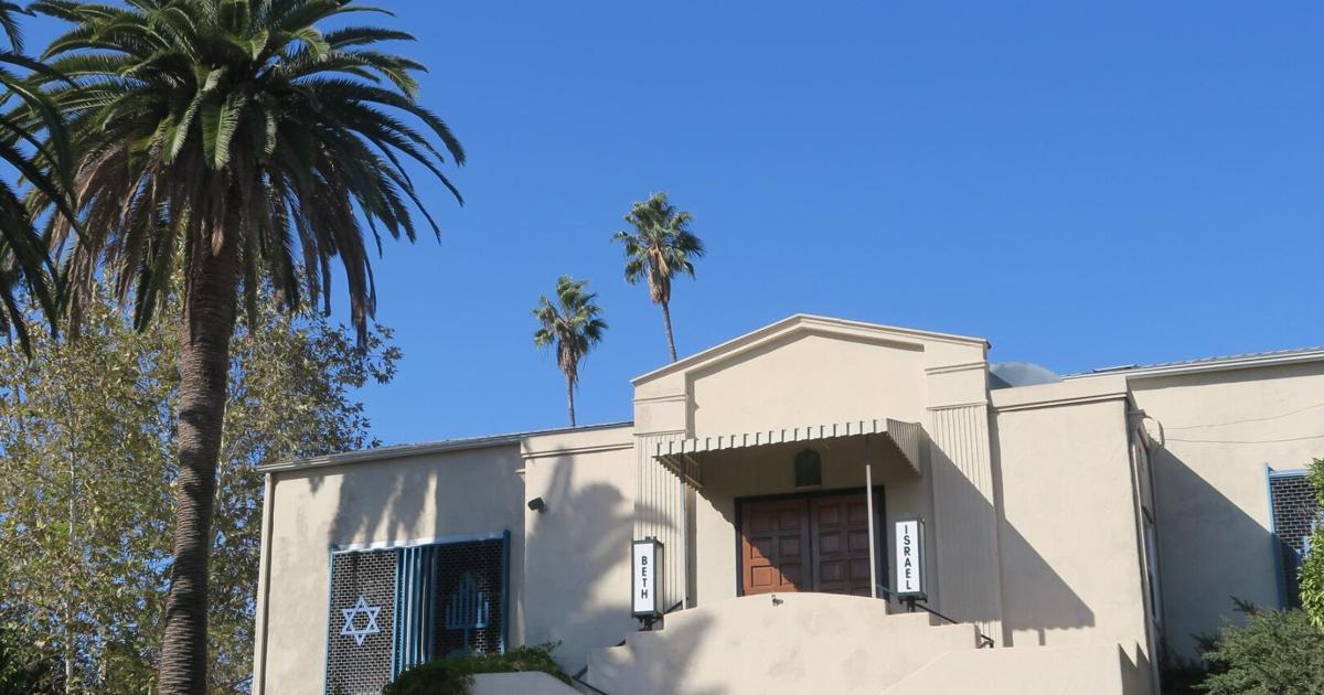 LAPD Boosts Security at LA Jewish Centers & Events After Australia Shooting LAPD Boosts Security at LA Jewish Centers & Events After Australia Shooting