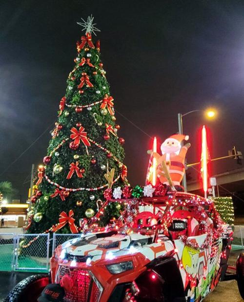 East La Christmas Parade 2022 The King Taco Christmas Tree | East La News | Theeastsiderla.com
