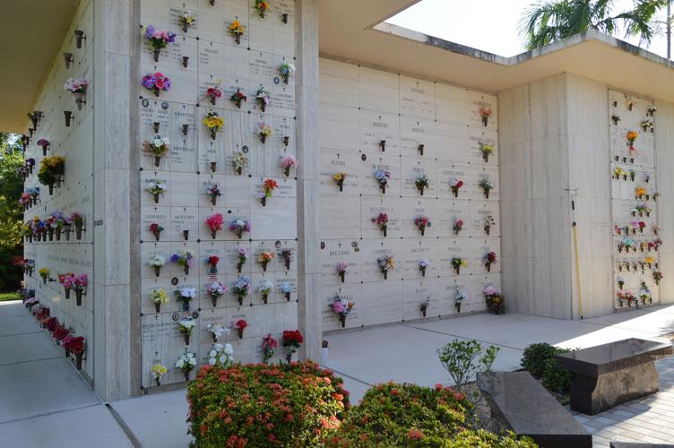Catholics can find final resting place at diocesan cemetery | Palm ...