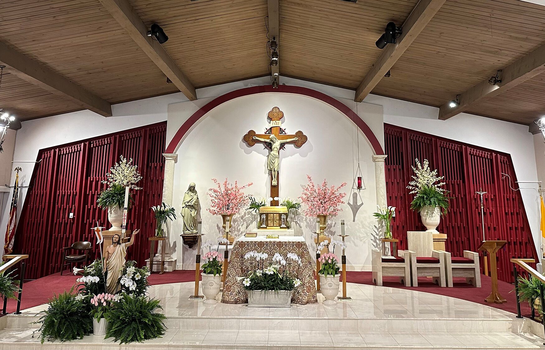 Y3452-10 CRISTI（クリスティ）「2本の薔薇」リトグラフ Parish shines in renewed mid-century sacred design | Miami