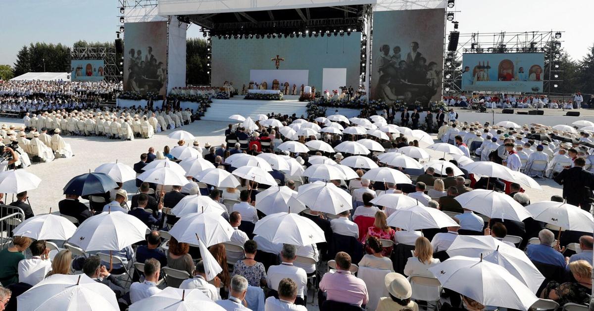 As entire Ulma family beatified in Poland, pope hails them as 'ray of ...