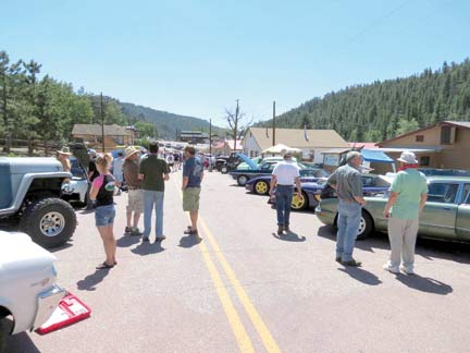 Car show crowd