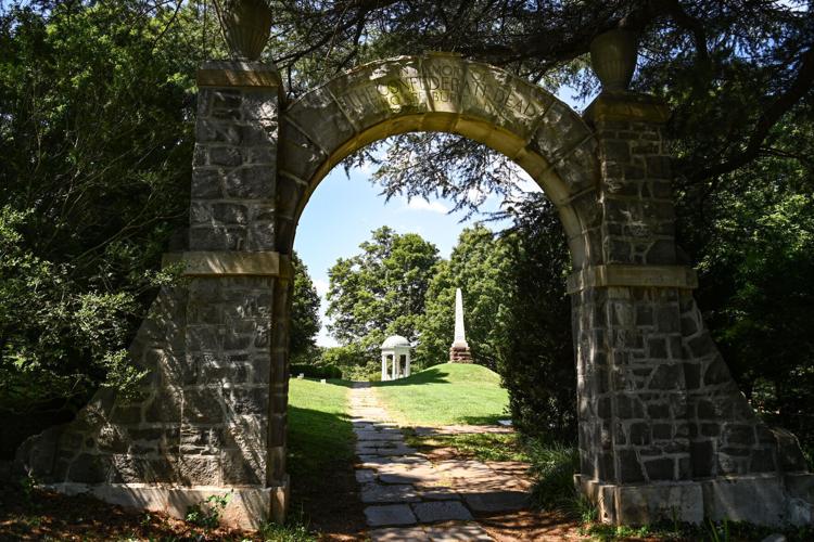 confederate monument 1