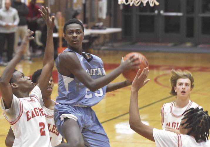 Comets crash Eagles' season opener