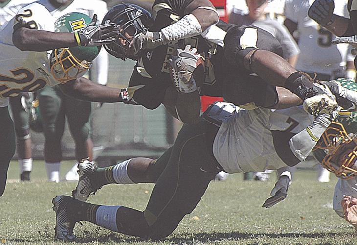 Harper steps down as Knights' coach, hands reins off to Harris