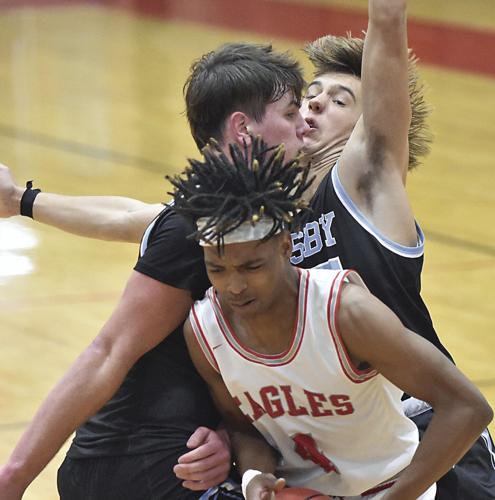 Titans topple Eagles in low-scoring affair