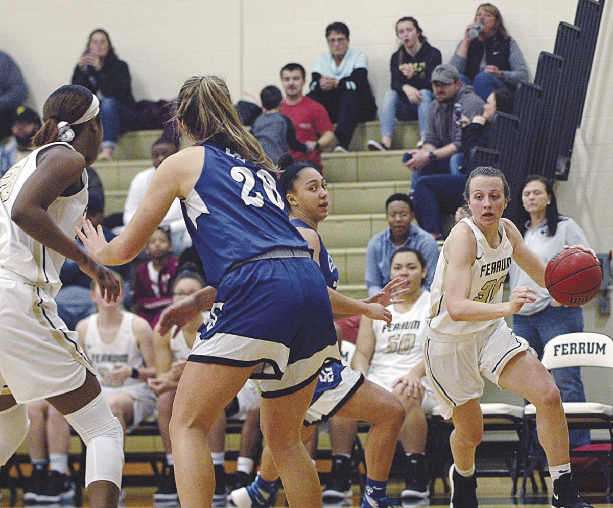 Women S College Basketball First Half Carries Roanoke To Odac Win