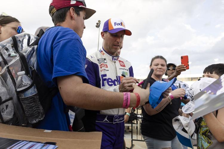 081124-rtd-sp-nascar