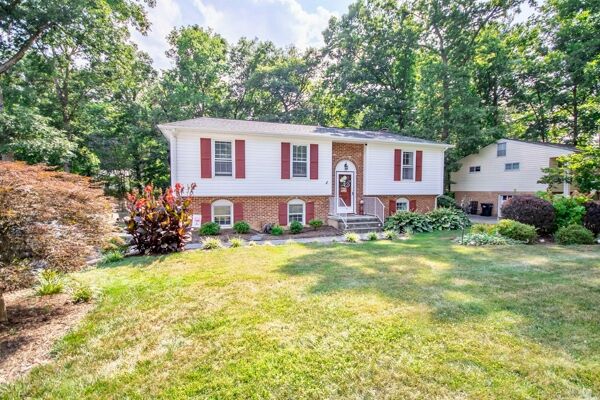 4 Bedroom Home in Roanoke - $280,000