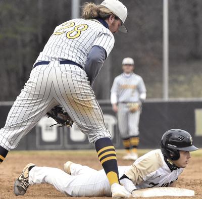Panthers split non-conference match-ups