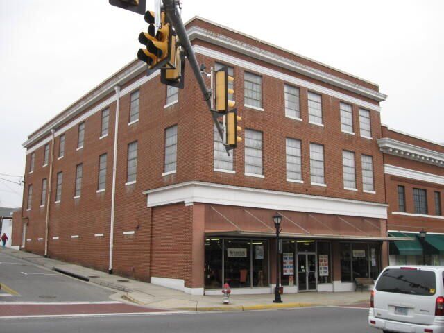 325 Franklin St. height BEFORE