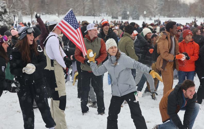 021125-roa-nr-VTsnowballfight