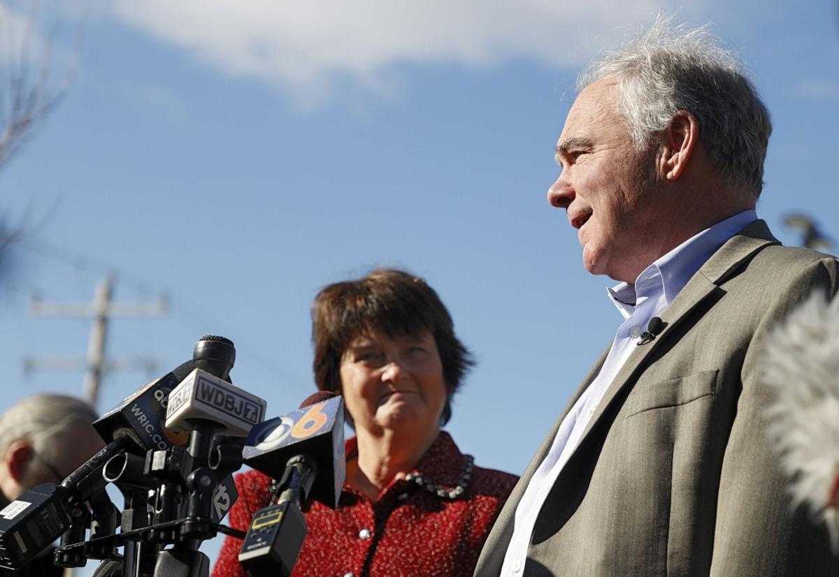 012123_rtd_met_Kaine_ER_02