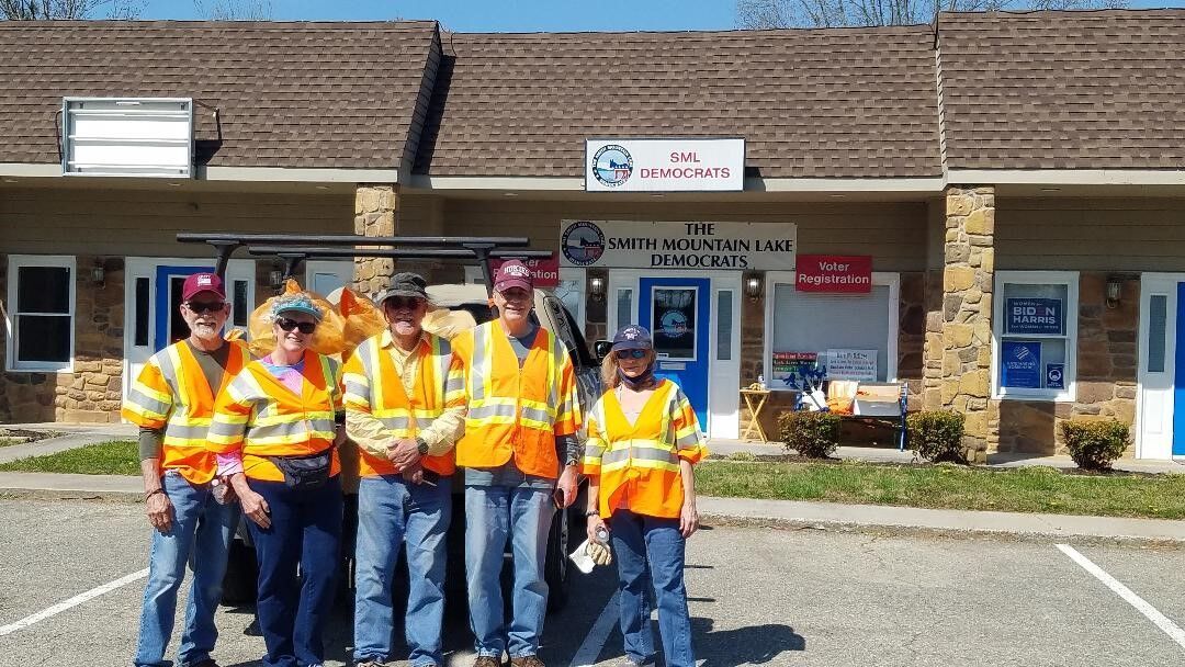 SML Democrats trash pickup