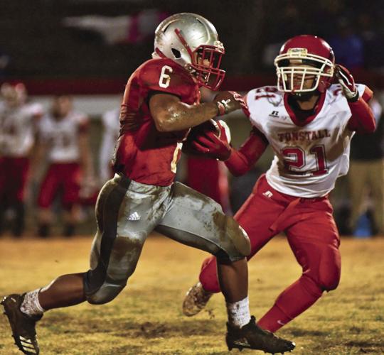 Eagles secure winning season, playoff berth with shutout