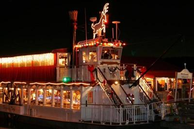 Virginia Dare boat parade