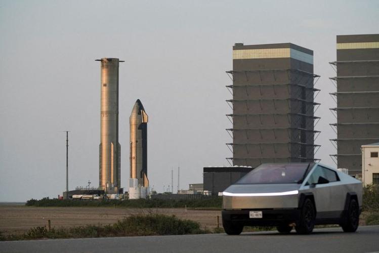SpaceX rockets in Starbase