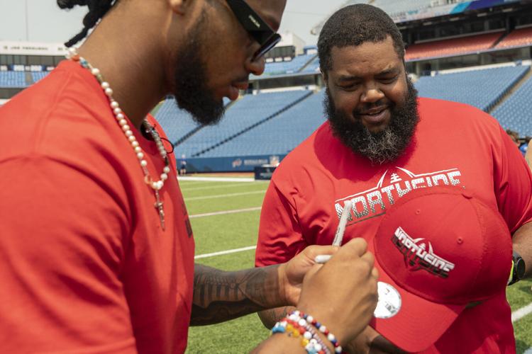 The American Heart Association, the Buffalo Bills and Highmark Blue Cross Blue Shield hold CPR teaching event