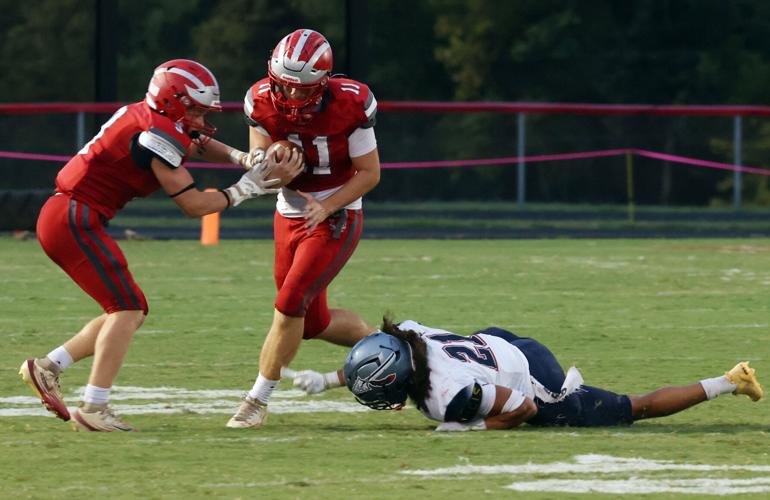 09xx26-roa-spo-lbfootball-01.JPG