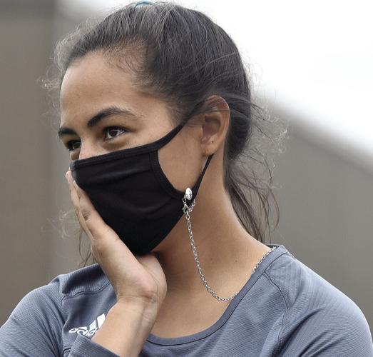 Eagles split scrimmage matches