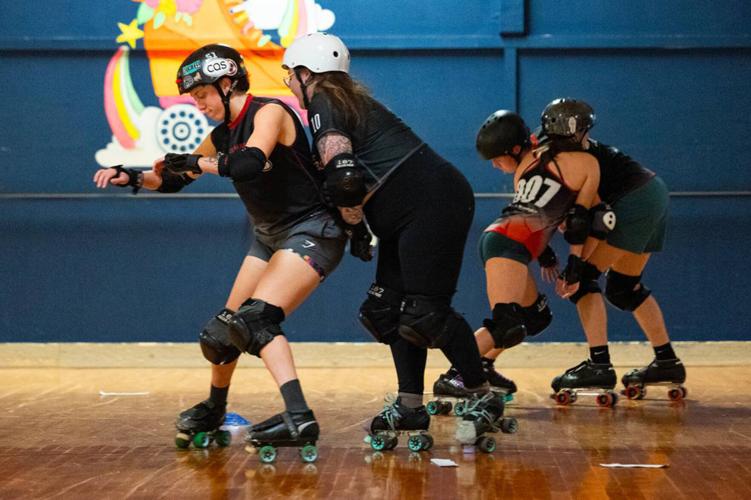 KIDS-TEENS-ROLLERDERBY-4-CS