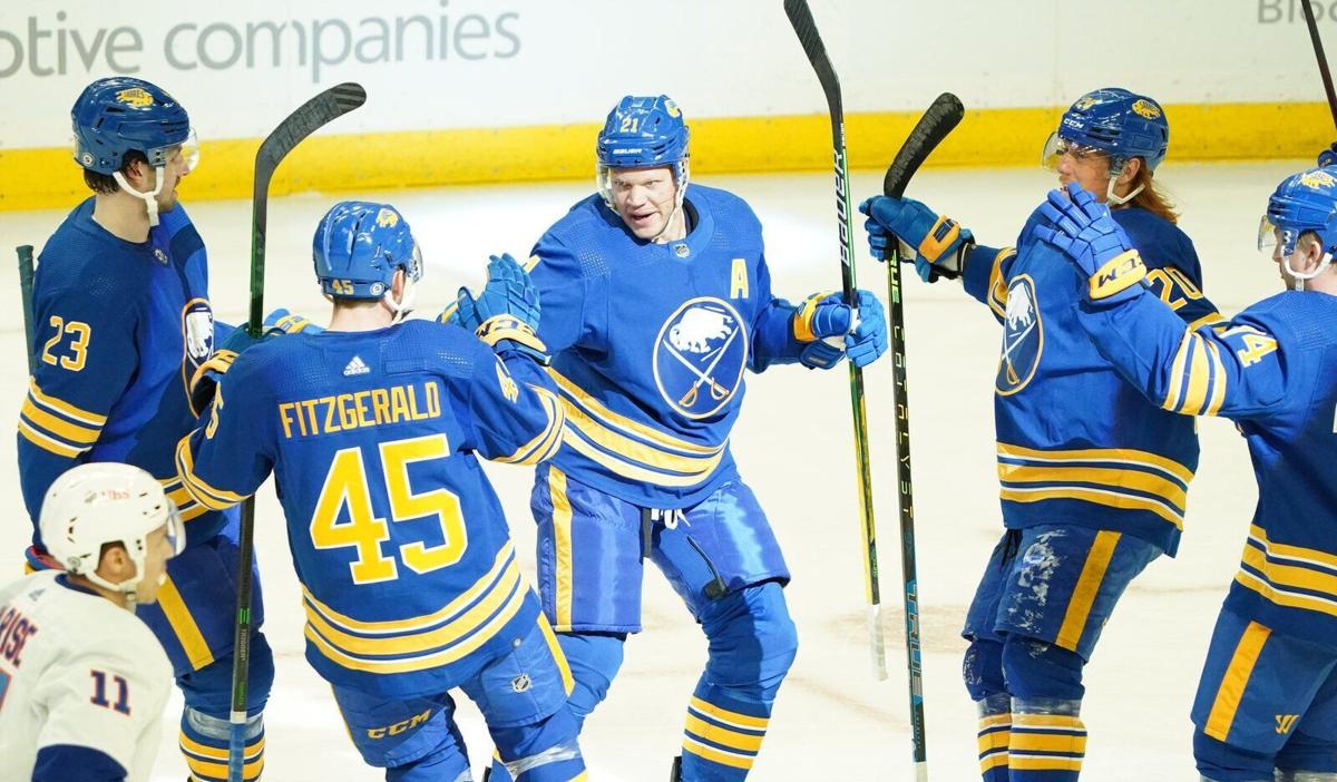 Buffalo Sabres vs New York Islanders (copy)