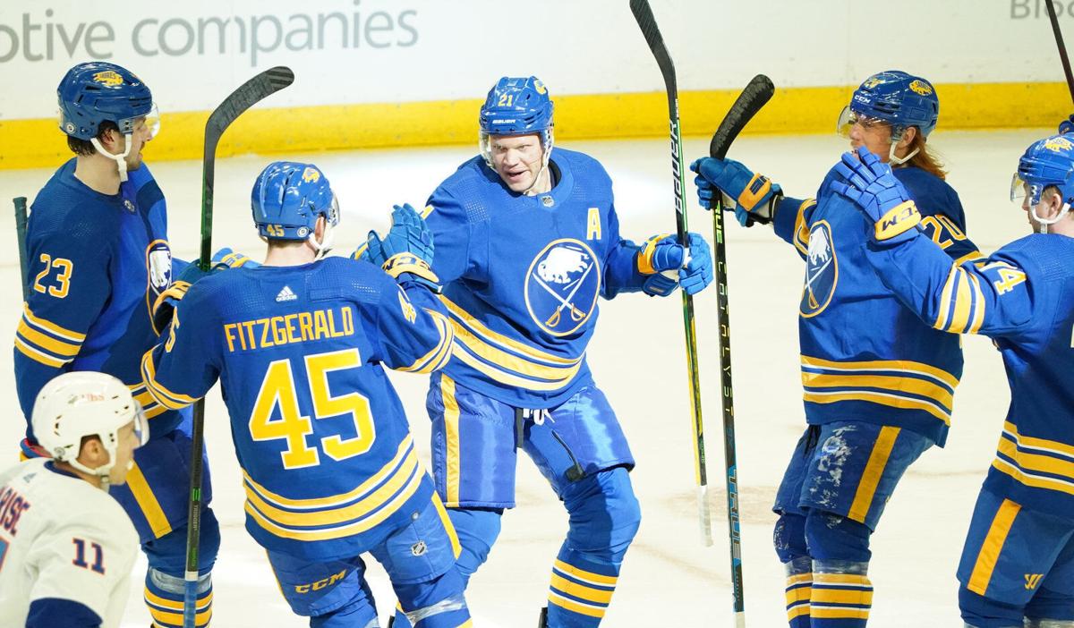 Buffalo Sabres vs New York Islanders (copy)