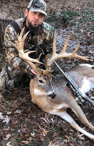 121923 star city whitetails p01