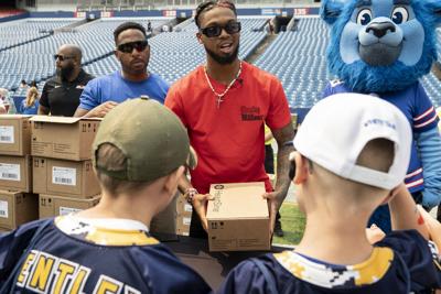 The American Heart Association, the Buffalo Bills and Highmark Blue Cross Blue Shield hold CPR teaching event