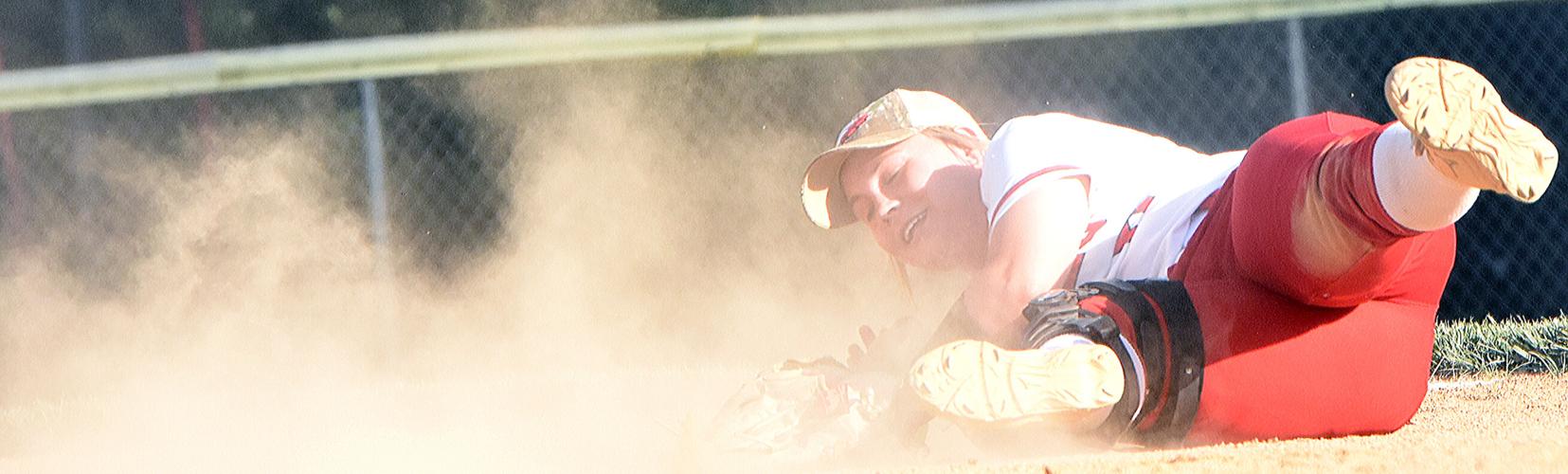 Cavaliers blank Eagles, Golden Eagles for championship