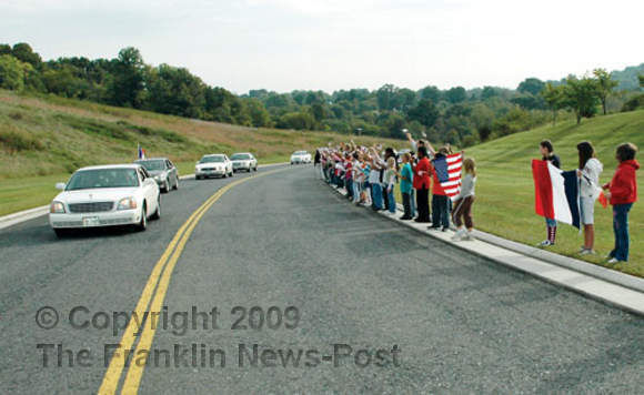 French visitors welcomed at D-Day Memorial
