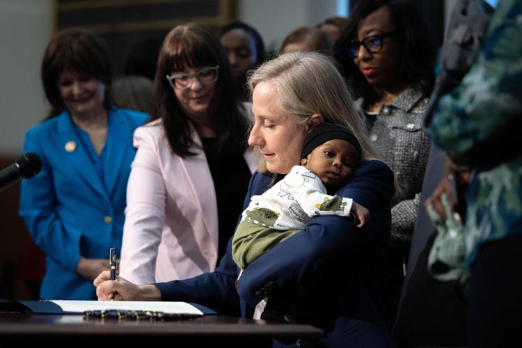 042326-rtd-met-pressers