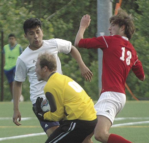Hampton, Jordan, Altice, Sellars earn Region B laurels