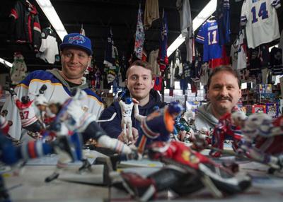 Growth of sports memorabilia, trading card market reflected in boom of local shops