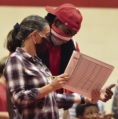 MIDDLE SCHOOL WRESTLERS OPEN SEASON