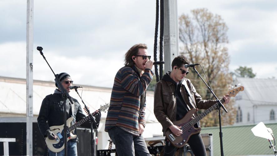 Tyler Hubbard, Ply Gem