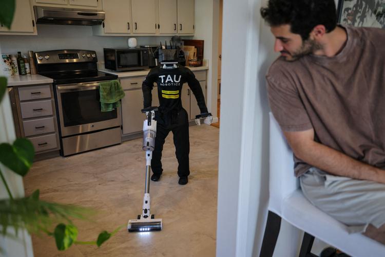 AI-ROBOT/HUMANOID-CLEANERS