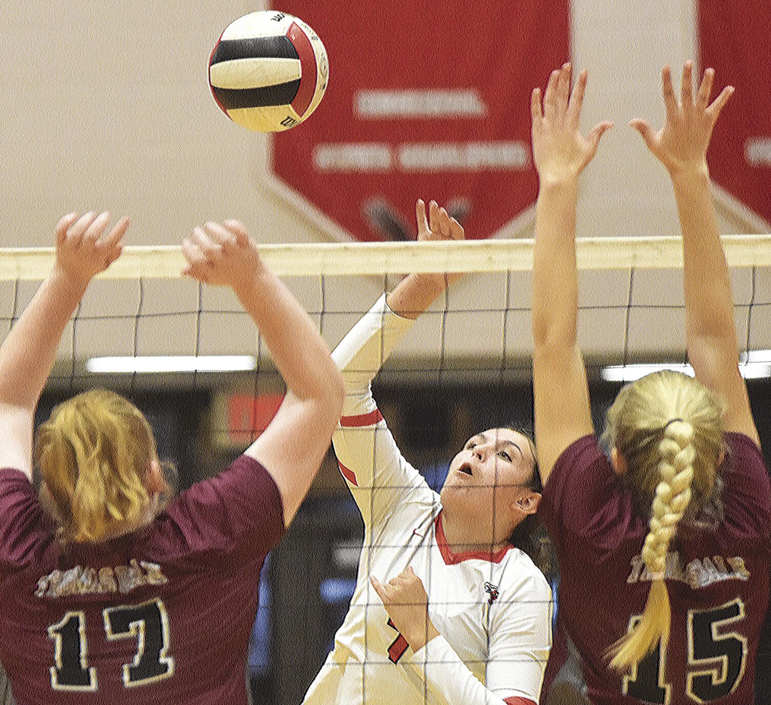 Eagles reach semifinals with a pair of triumphs