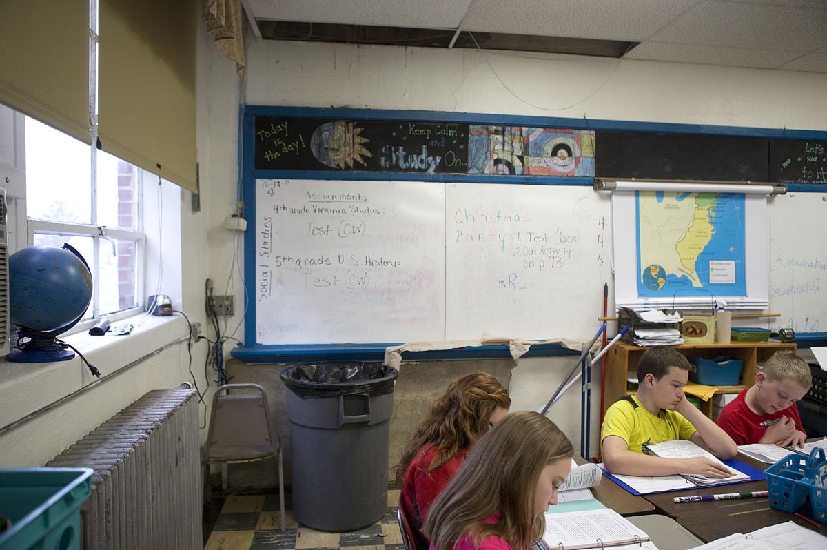 ey leecountyschools 011818 p04