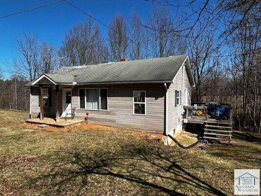 2 Bedroom Home in Bassett - $59,900