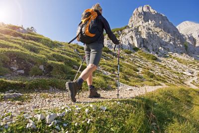 AV-HIKING-LOST-TIPS-DMT