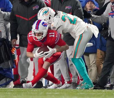 Cole Beasley catch (copy)