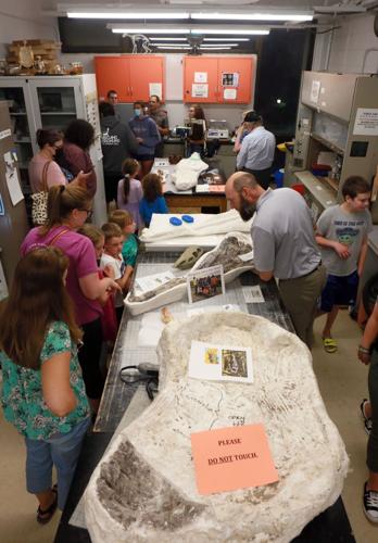 090422-roa-nr-fossilparty-06