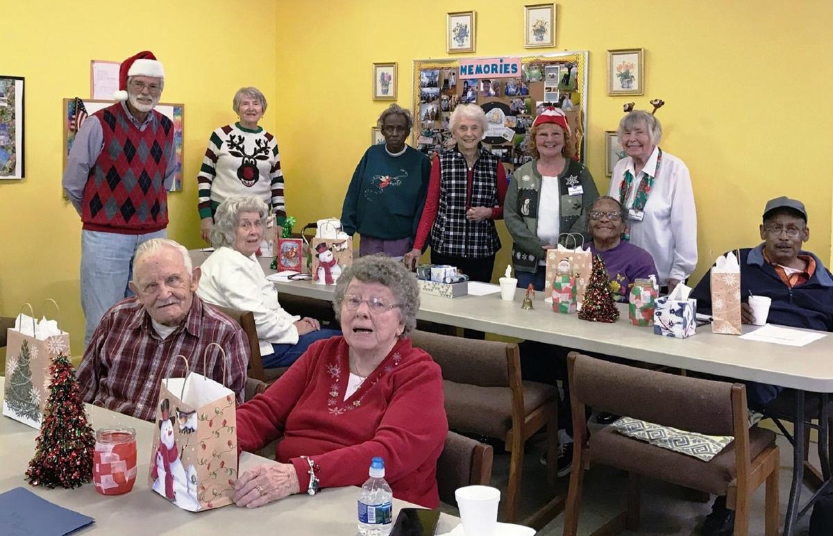 Moneta Lions visit local dining center